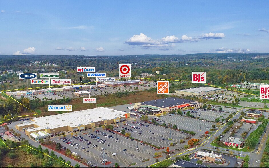 288 Larkin Dr, Monroe, NY à louer - Photo du bâtiment - Image 1 de 6