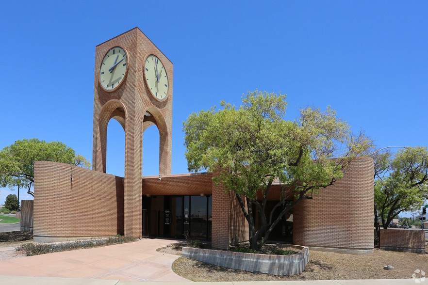 6263 E Main St, Mesa, AZ à louer - Photo du bâtiment - Image 3 de 9