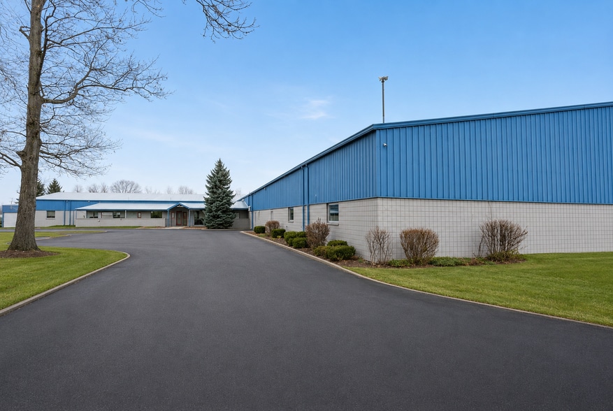 9147-9197 E MI State Road 36, Whitmore Lake, MI for lease - Building Photo - Image 3 of 6