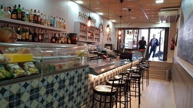 Retail in Barcelona, Barcelona for lease Interior Photo- Image 1 of 17