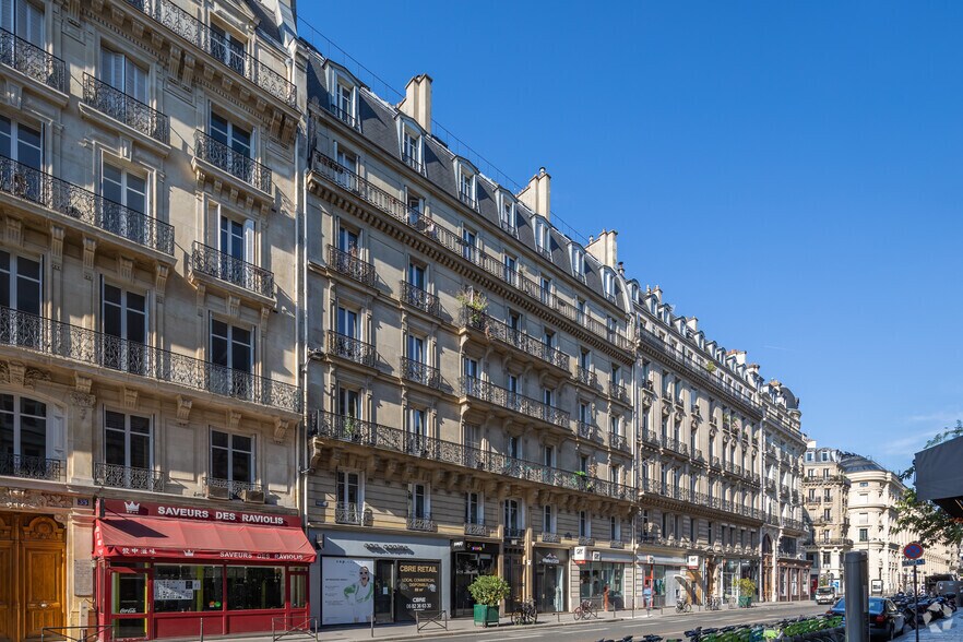 Rue Etienne Marcel, Paris à louer - Photo du bâtiment - Image 2 de 8