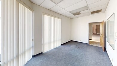 3283-3299 Walnut Ave, Signal Hill, CA for lease Building Photo- Image 2 of 6