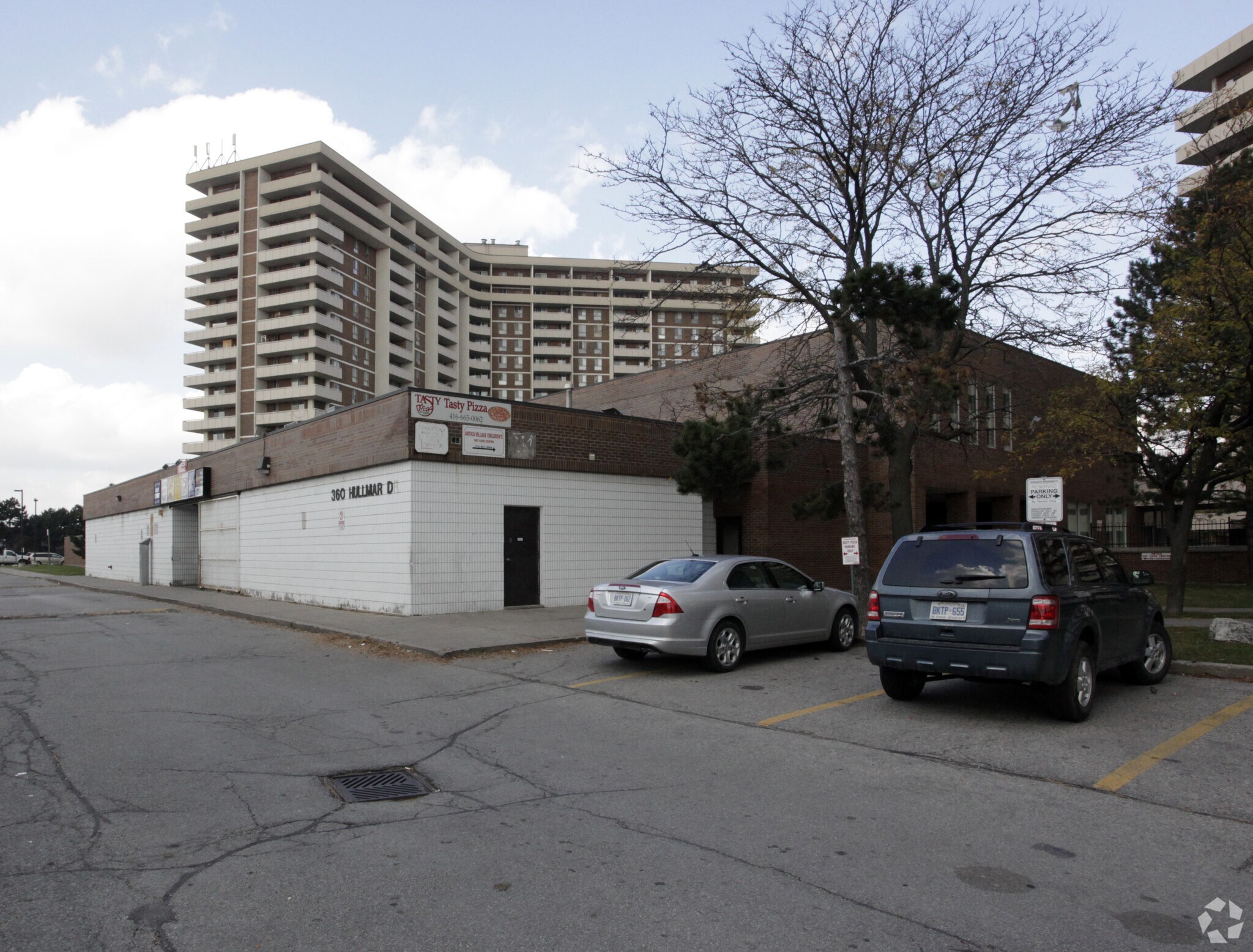 360 Hullmar Dr, Toronto, ON à vendre Photo principale- Image 1 de 1