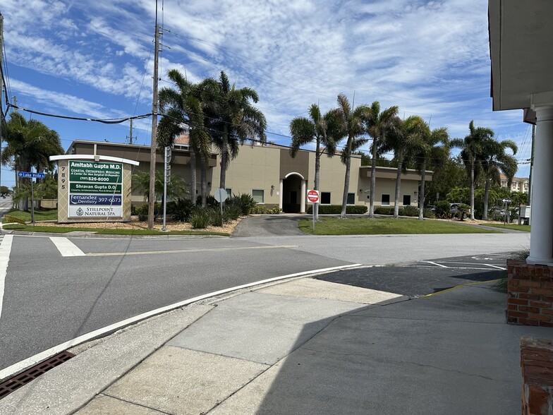 7895 Seminole Blvd, Seminole, FL for sale - Building Photo - Image 1 of 1