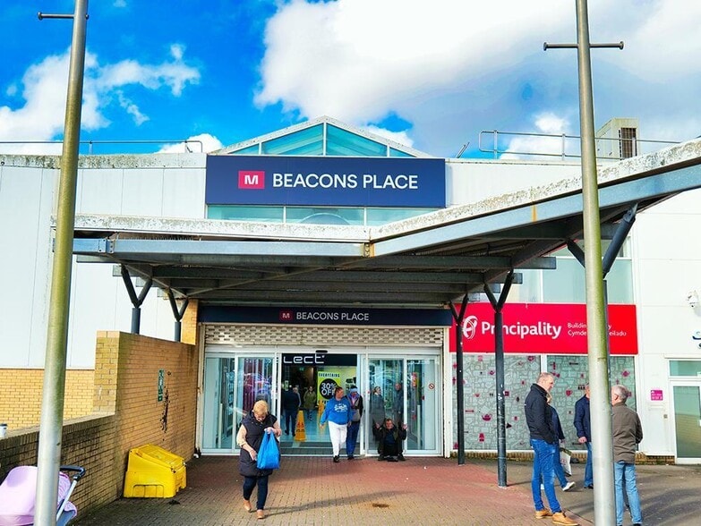 John St, Merthyr Tydfil for lease - Building Photo - Image 2 of 9