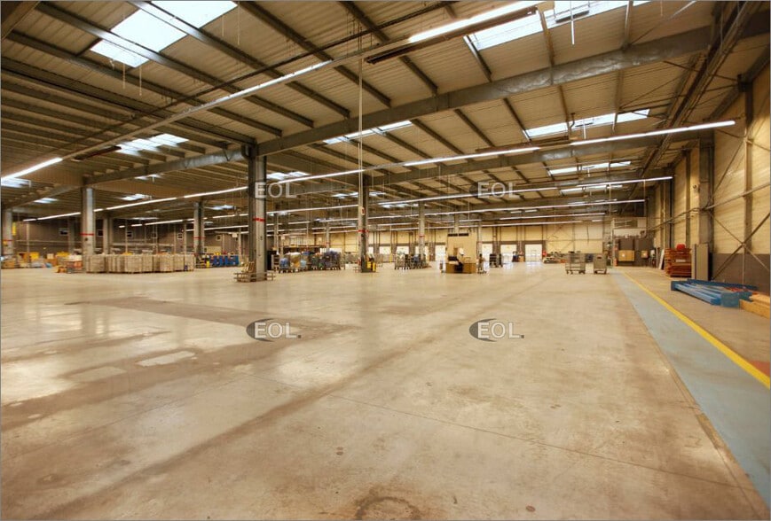 Industrial in Mitry-Mory for lease - Interior Photo - Image 3 of 4