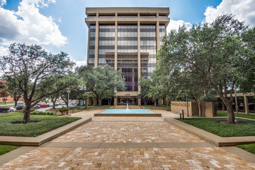 13601 Preston Rd, Dallas, TX for sale - Building Photo - Image 3 of 33