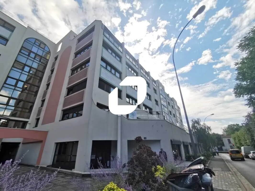 15-21 Rue Maurice Grandcoing, Ivry-sur-Seine for lease Building Photo- Image 1 of 17