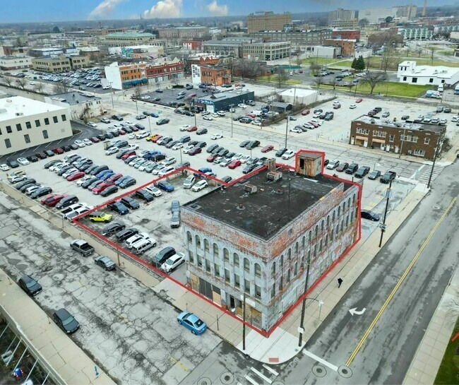 Plus de détails pour 443 10th St, Toledo, OH - Bureau à vendre