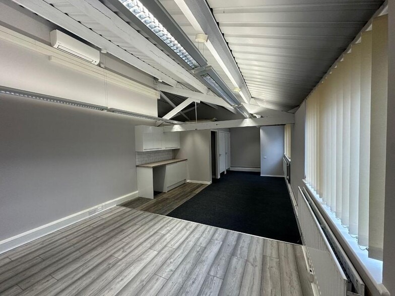 Church Rd, Romford for lease - Building Photo - Image 3 of 8