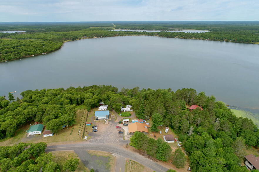 16025 S Crystal Lake Rd, Gordon, WI for sale - Primary Photo - Image 1 of 1