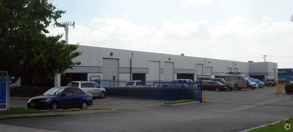 5159 Brooks St, Montclair, CA for lease - Primary Photo - Image 2 of 5