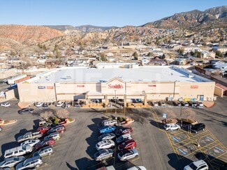 Plus de détails pour 633 S Main St, Cedar City, UT - Commerce de détail à louer