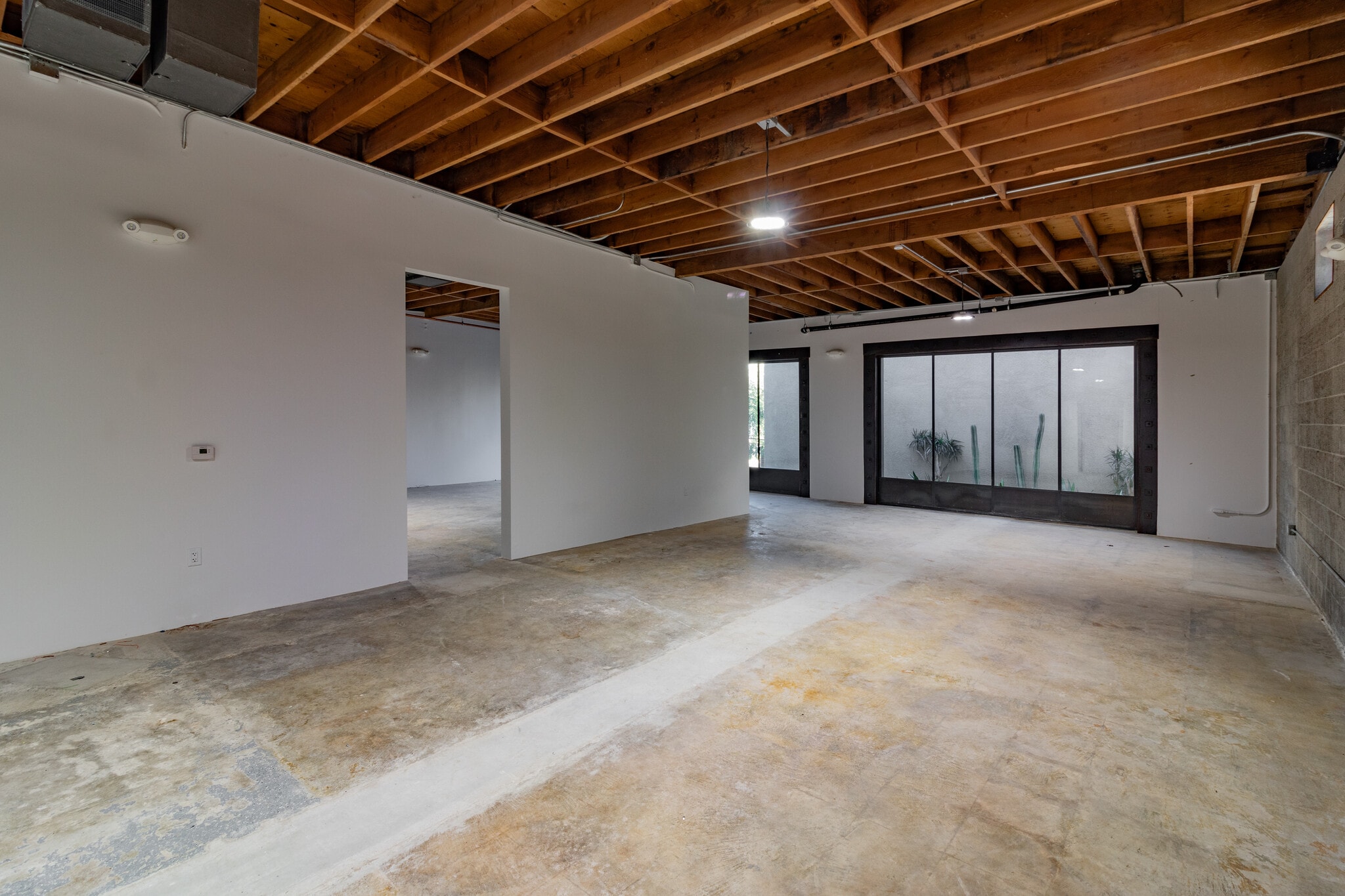 1498 W Sunset, Los Angeles, CA for lease Interior Photo- Image 1 of 6