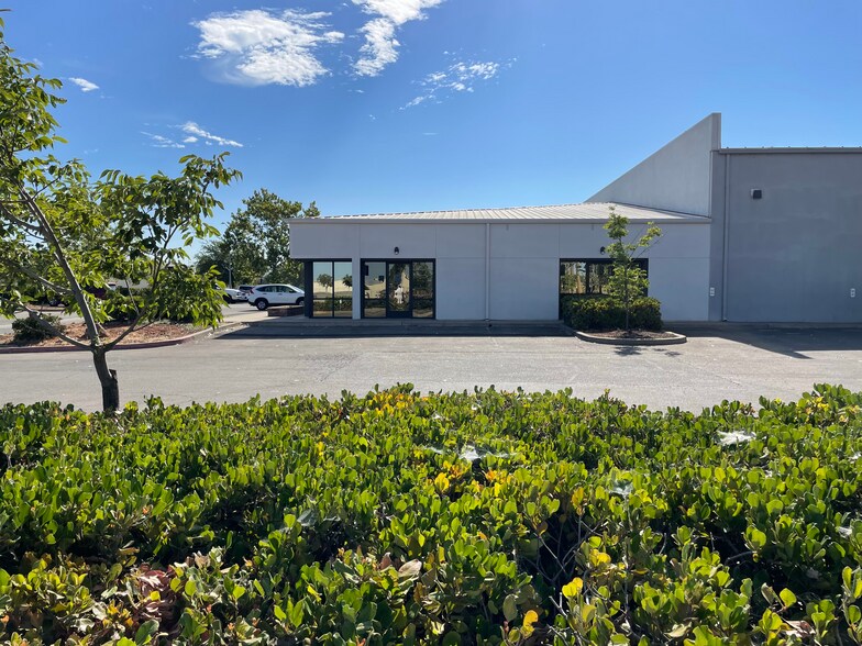 2015 Challenger Ave, Oroville, CA à louer - Photo du bâtiment - Image 3 de 9