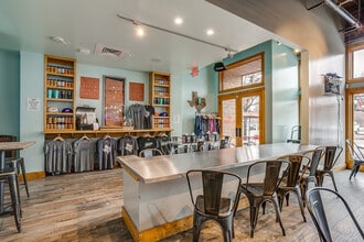 1109-1119 W Magnolia Ave, Fort Worth, TX for lease Interior Photo- Image 2 of 6