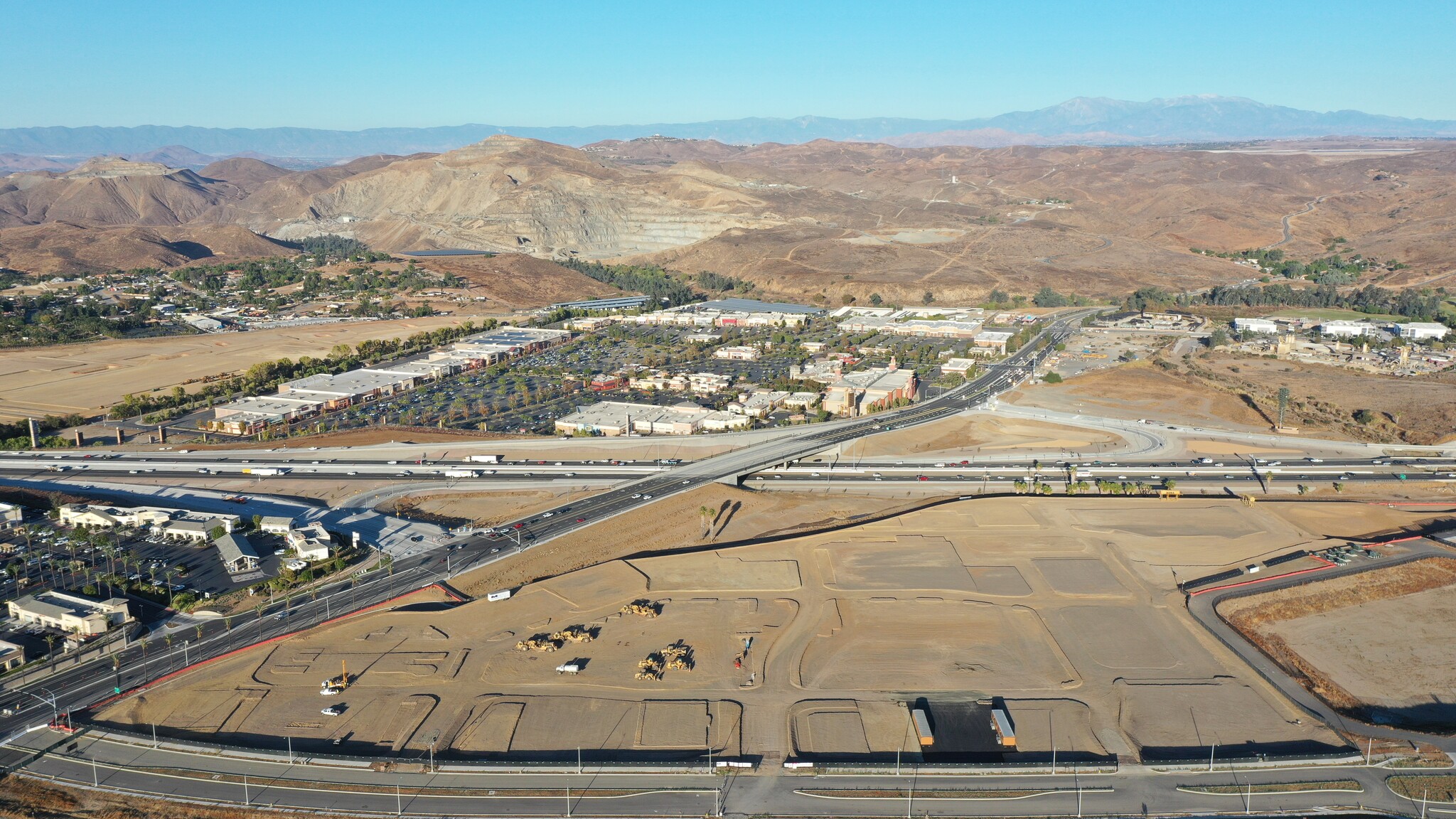 Bedford Canyon Rd, Corona, CA à vendre Photo de construction- Image 1 de 1