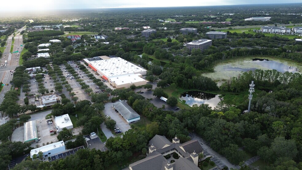 940 Paul Hoyer Wy, Lake Mary, FL à vendre - Photo du bâtiment - Image 2 de 13