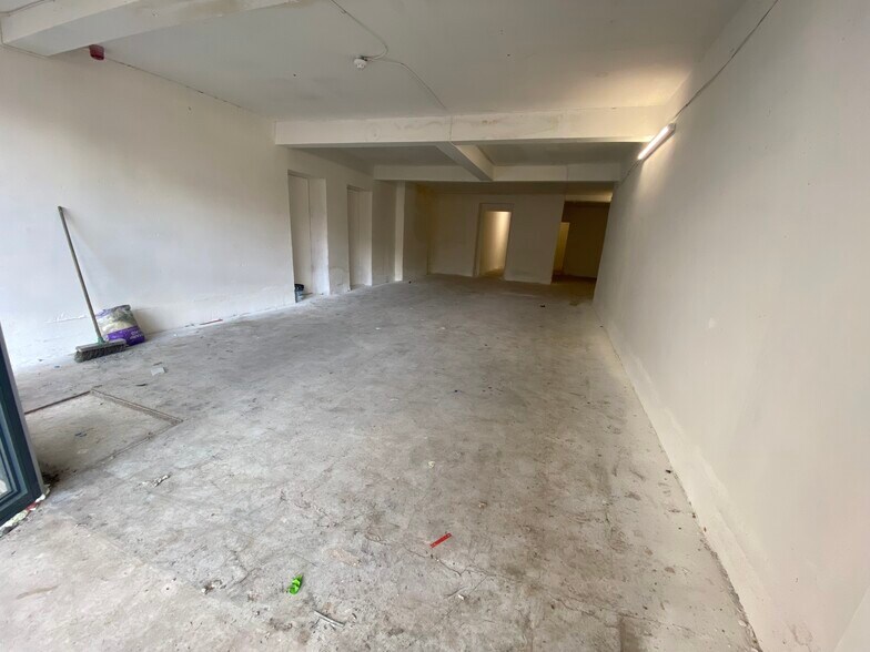 43-45 High St, Warminster à louer - Photo du bâtiment - Image 3 de 5