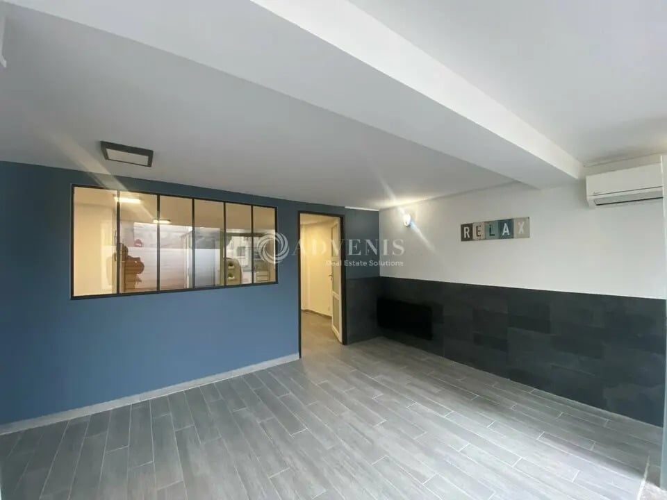 Retail in  for sale Building Photo- Image 1 of 7