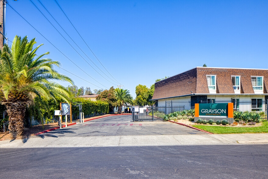 10055 Terra Loma Dr, Rancho Cordova, CA for sale - Building Photo - Image 3 of 11