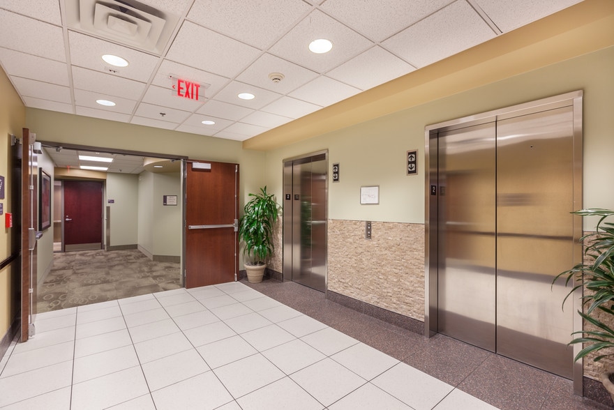 5320 S Rainbow Blvd, Las Vegas, NV à louer - Photo intérieure - Image 2 de 6