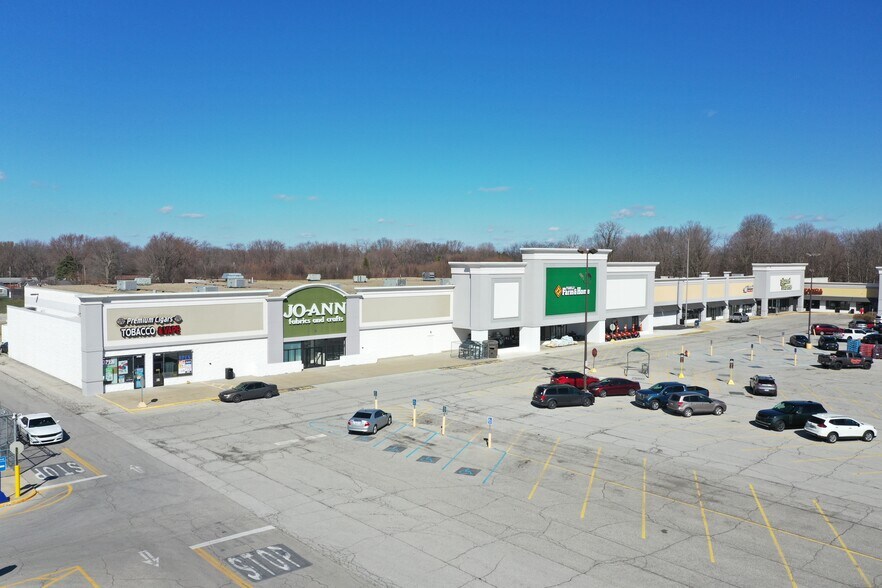 2130-2166 E Markland Ave, Kokomo, IN à louer - Photo du bâtiment - Image 2 de 5