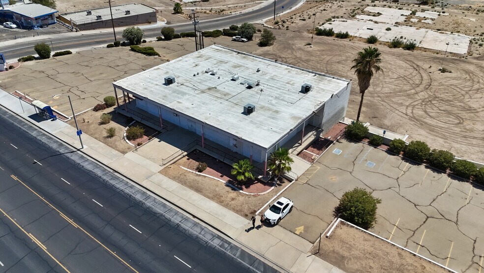 14923 7th St, Victorville, CA à vendre - Photo du bâtiment - Image 2 de 10