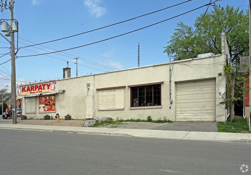 3471 Lake Shore Blvd W, Toronto, ON à vendre - Photo du bâtiment - Image 2 de 5