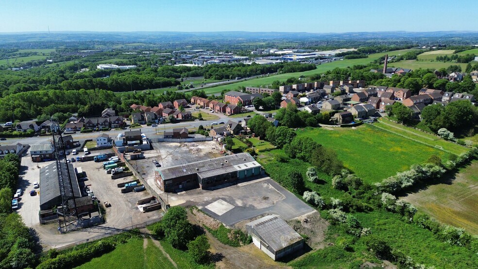 23 Bradford Rd, Leeds à louer - Photo du bâtiment - Image 3 de 5