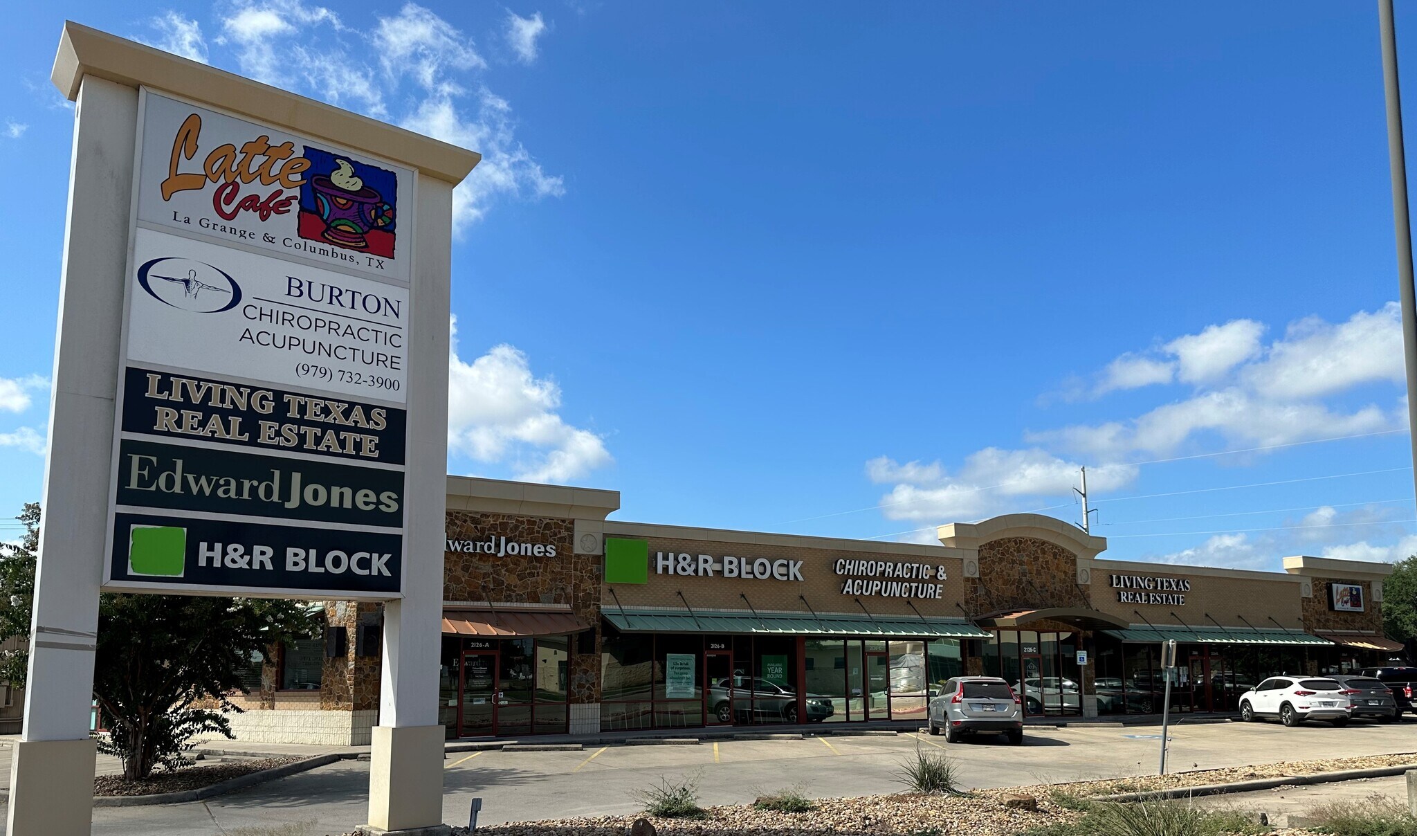 2126 Highway 71 S, Columbus, TX à vendre Photo du bâtiment- Image 1 de 1