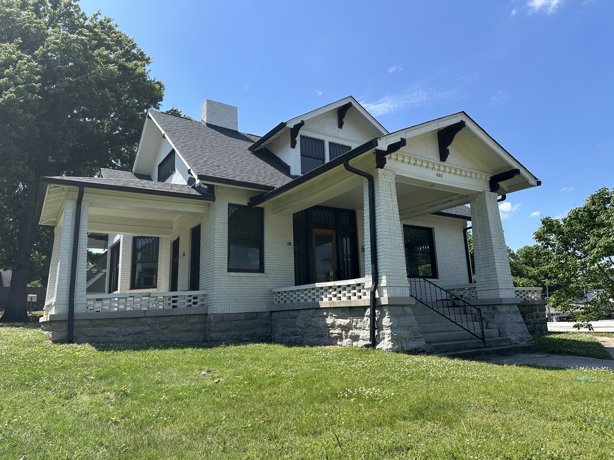 607 N High St, Columbia, TN for lease Building Photo- Image 1 of 4