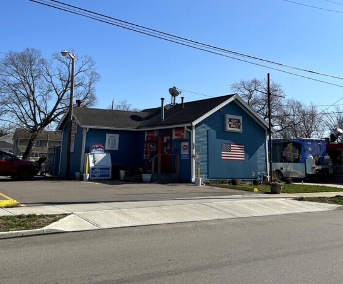 249 Union St, Troy, OH à vendre - Photo principale - Image 1 de 5