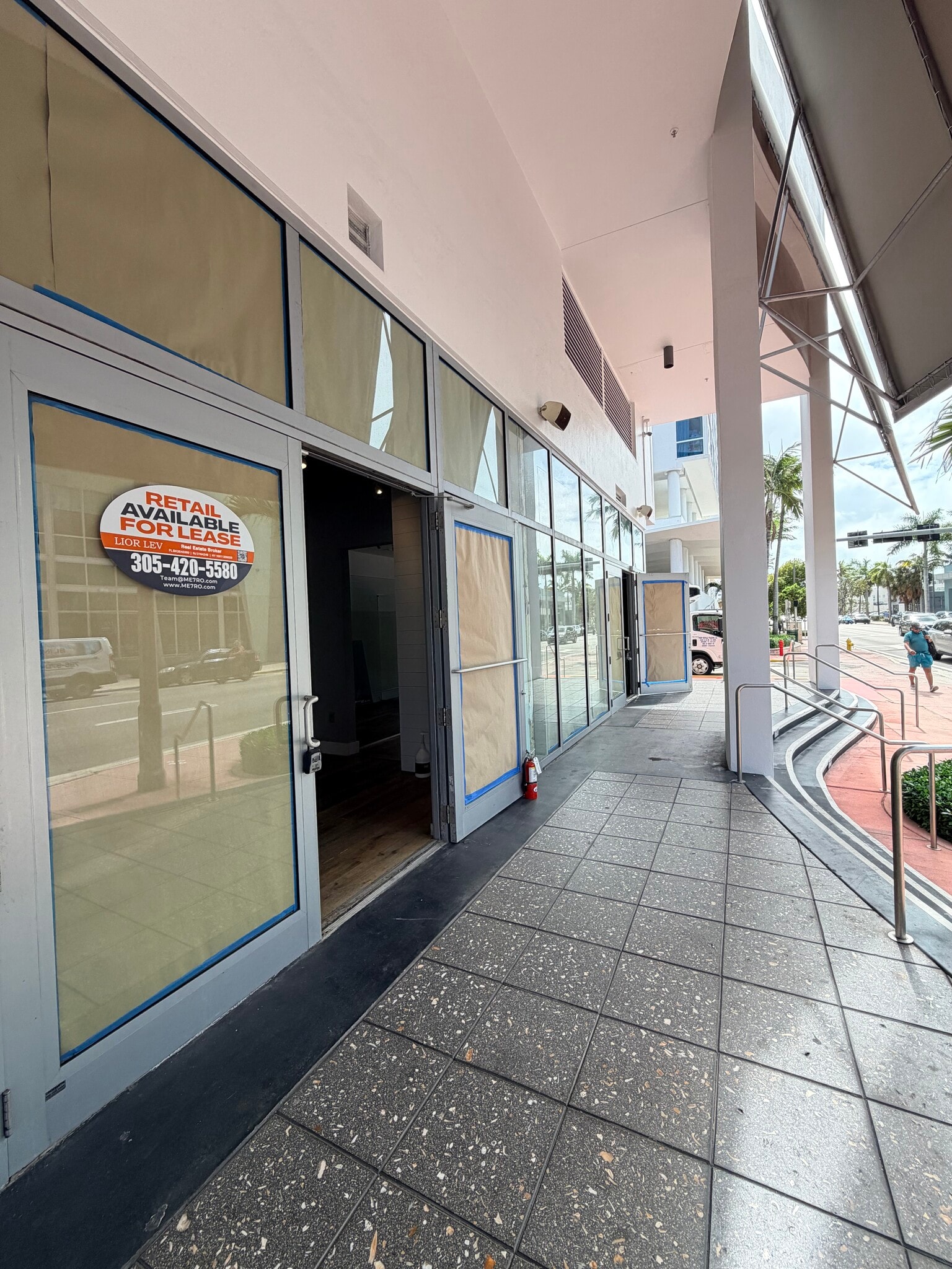 6801 Collins Ave, Miami Beach, FL for lease Interior Photo- Image 1 of 18