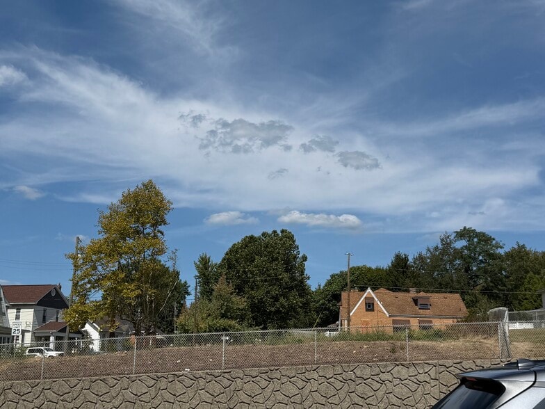 2119 Sunset Blvd, Steubenville, OH for sale - Building Photo - Image 2 of 9