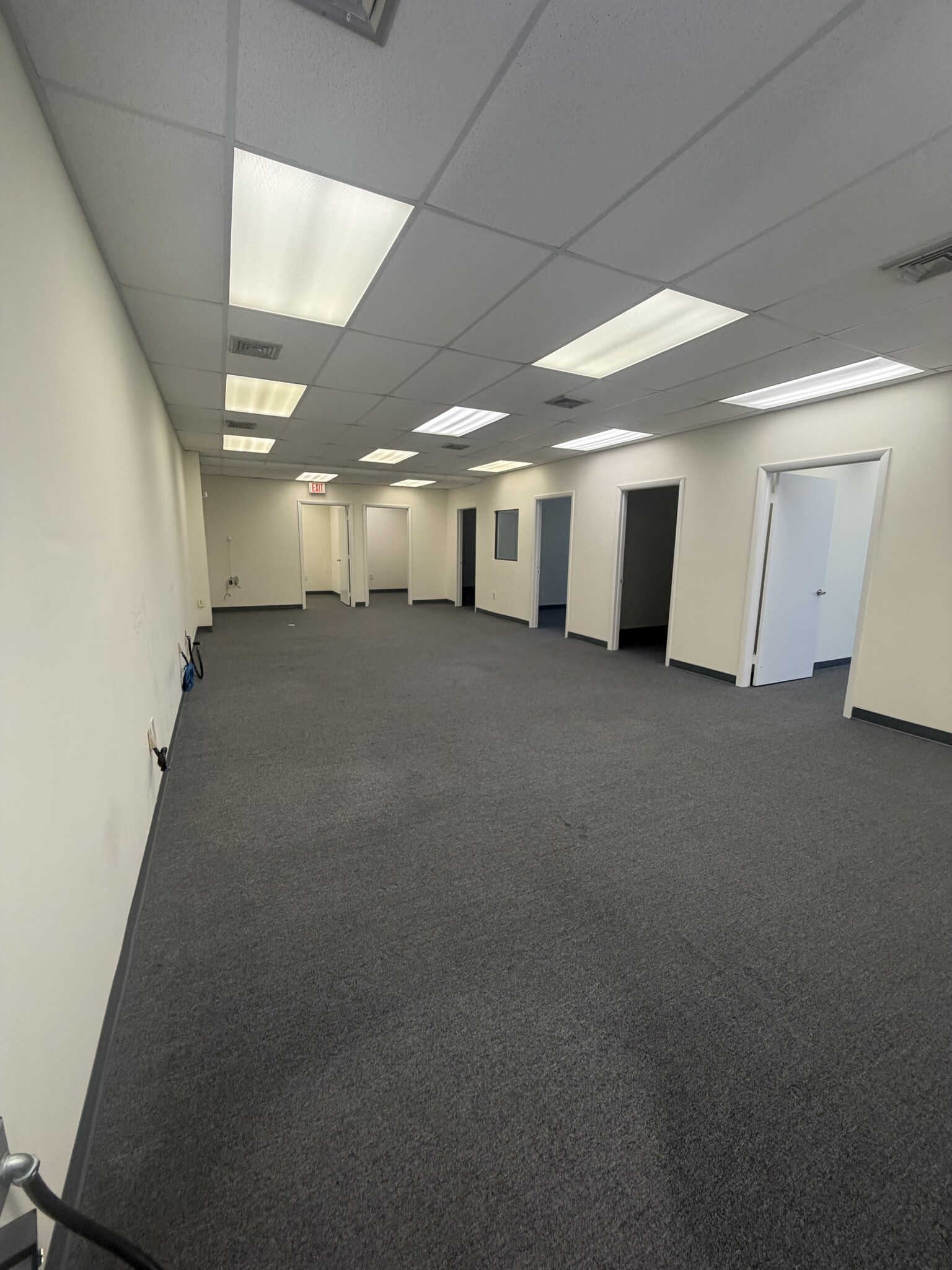 111 NW 183rd St, Miami, FL for lease Interior Photo- Image 1 of 6