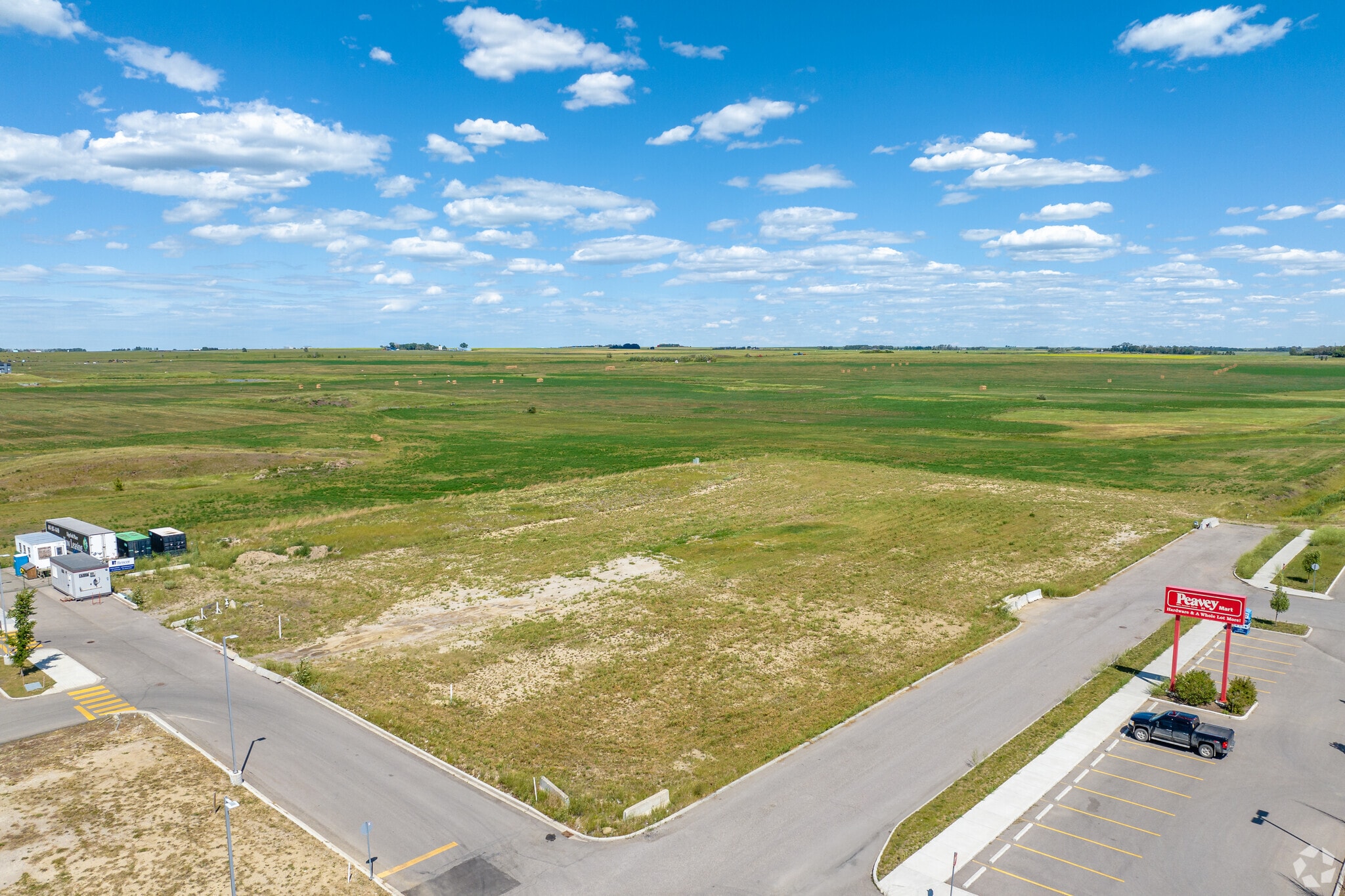 100 Edgefield Pl, Strathmore, AB for lease Building Photo- Image 1 of 10