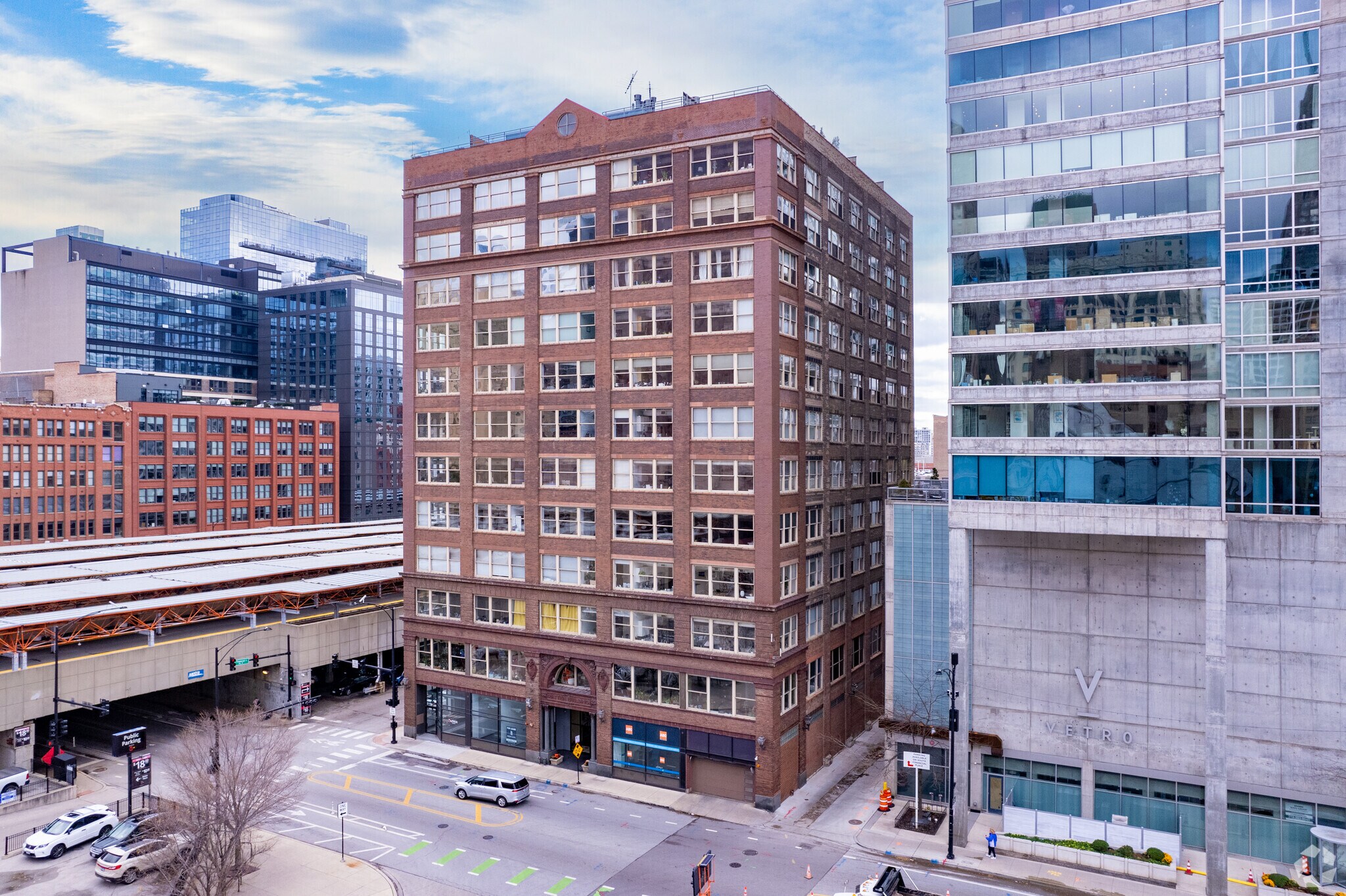 161 W Harrison St, Chicago, IL for lease Building Photo- Image 1 of 26