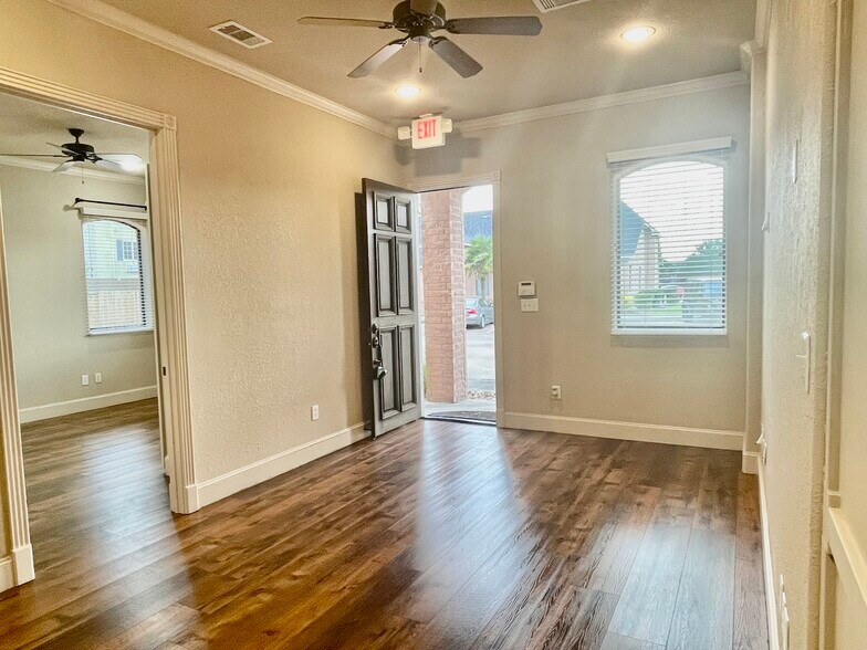 1808 Snake River Rd, Katy, TX for lease - Building Photo - Image 2 of 8