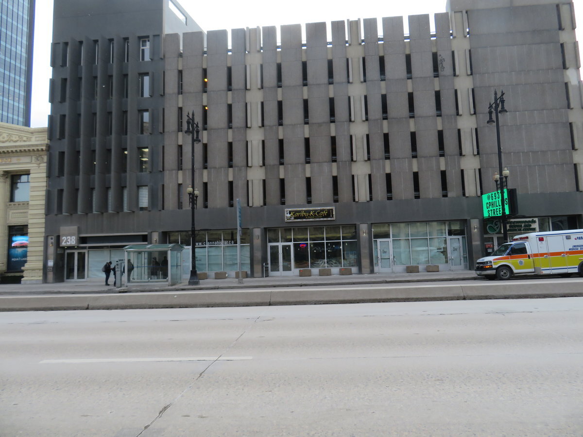 240 Portage Ave, Winnipeg, MB for sale Primary Photo- Image 1 of 1
