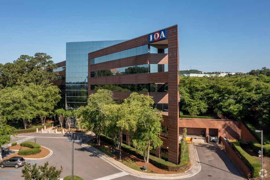 3535 Grandview Pky, Birmingham, AL à louer - Photo du bâtiment - Image 1 de 8