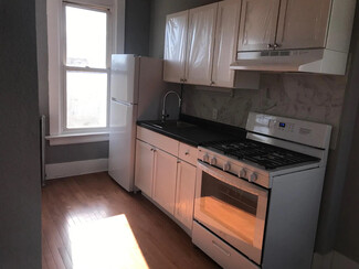 Plus de détails pour 1819 W 3rd St, Davenport, IA - Multi-résidentiel à vendre