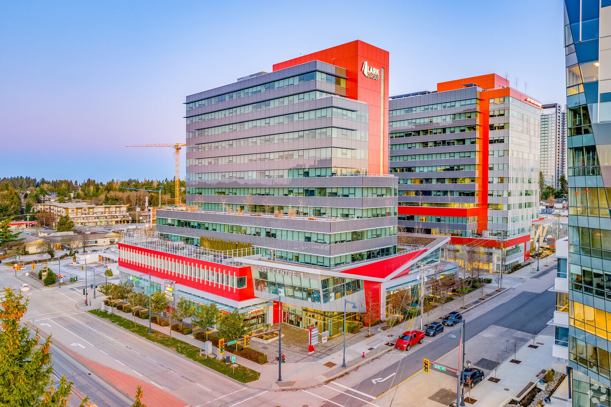 9639 137A St, Surrey, BC à louer Photo principale- Image 1 de 22