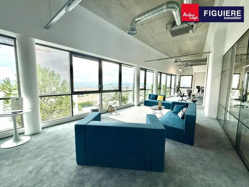 Office in Aix-en-Provence for lease Building Photo- Image 1 of 25
