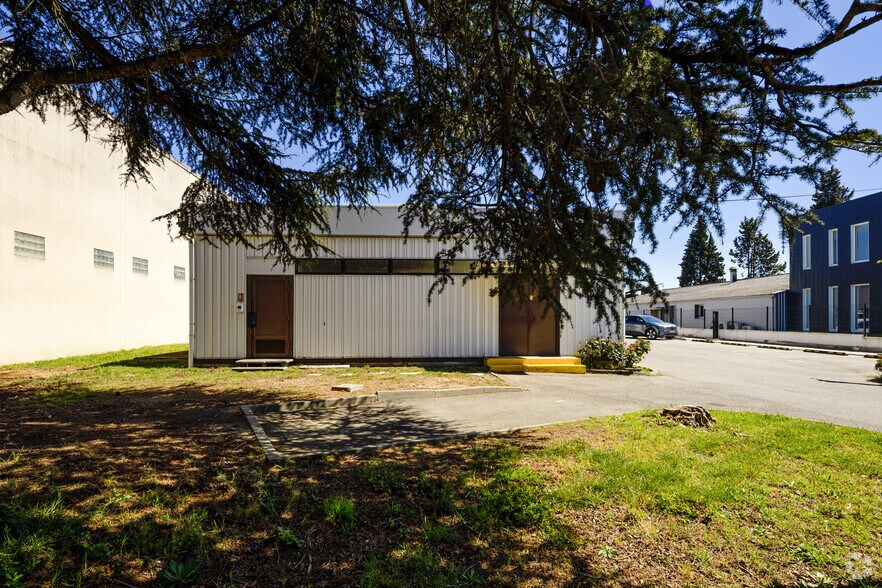 12 Avenue Clément Ader, Colomiers à louer - Photo du bâtiment - Image 3 de 13