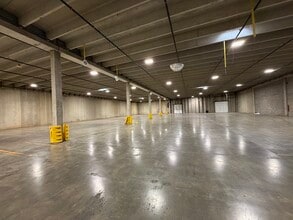 177 Stine Ln, Winchester, VA for lease Interior Photo- Image 1 of 4