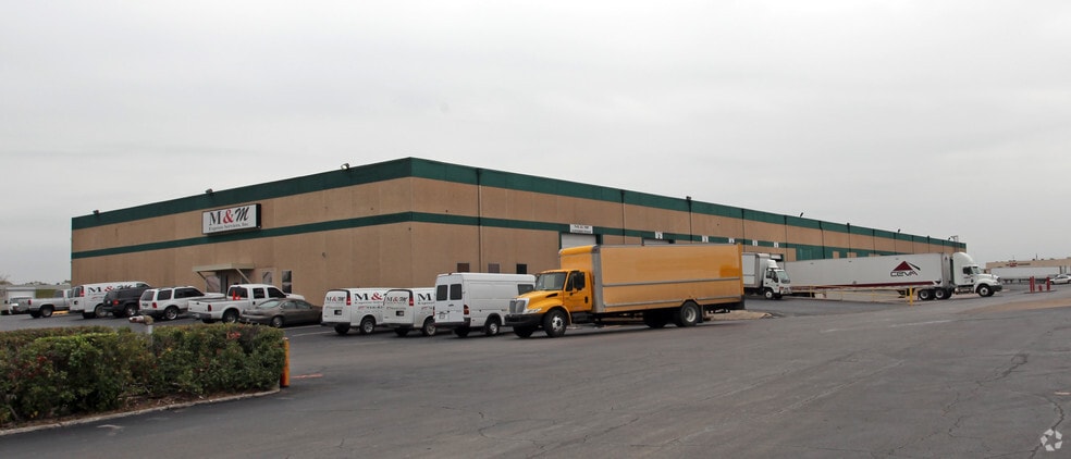 10502-10590 E Pine St, Tulsa, OK for lease - Primary Photo - Image 2 of 2