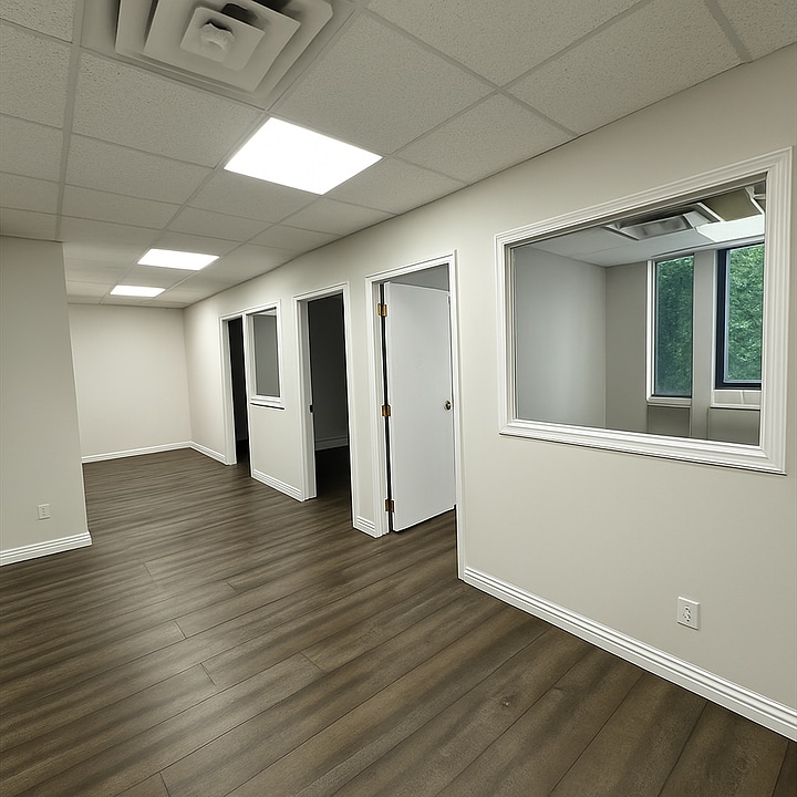 25 Charlton Ave E, Hamilton, ON for lease Interior Photo- Image 1 of 5