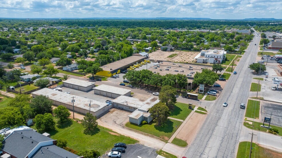 209 S Pioneer Dr, Abilene, TX à vendre - Photo du bâtiment - Image 3 de 16