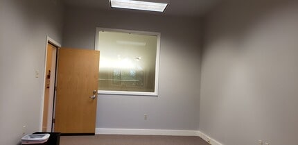 829 Sonoma Ave, Santa Rosa, CA for lease Interior Photo- Image 2 of 2